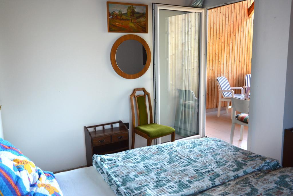 Benedekne Haza Apartment Gyenesdias Ngoại thất bức ảnh