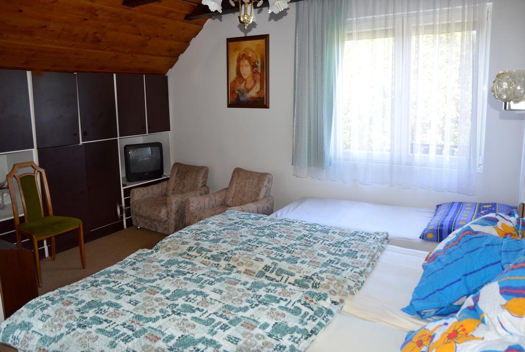 Benedekne Haza Apartment Gyenesdias Ngoại thất bức ảnh